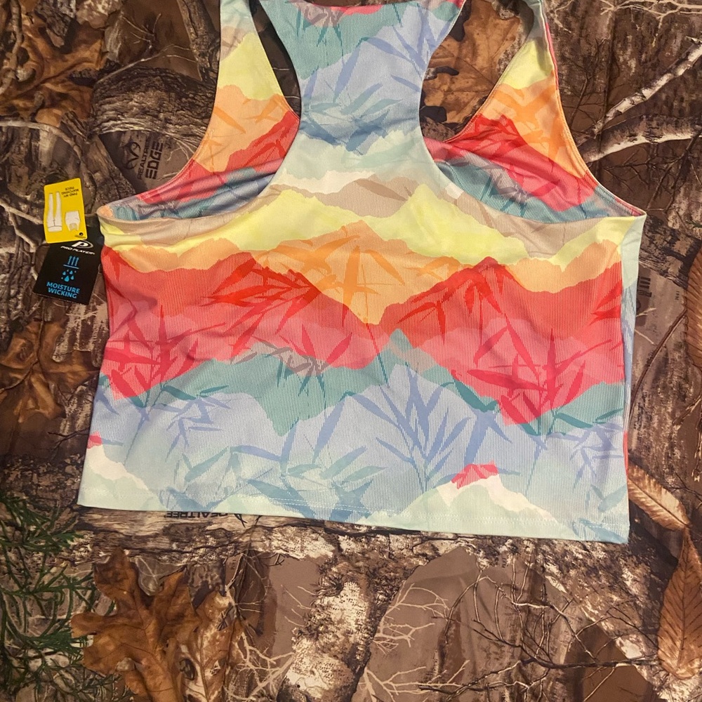 Colorful Patterned Garment - Picture 6 of 7